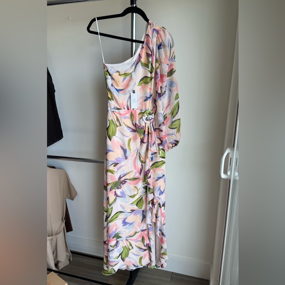 NWT ASTR The Label Sandersonia Pink Floral One Shoulder Dress Size Small - Picture 8 of 11